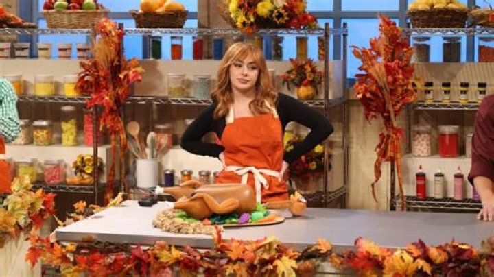 'SNL' Thanksgiving Skits to Get You Through the Holiday