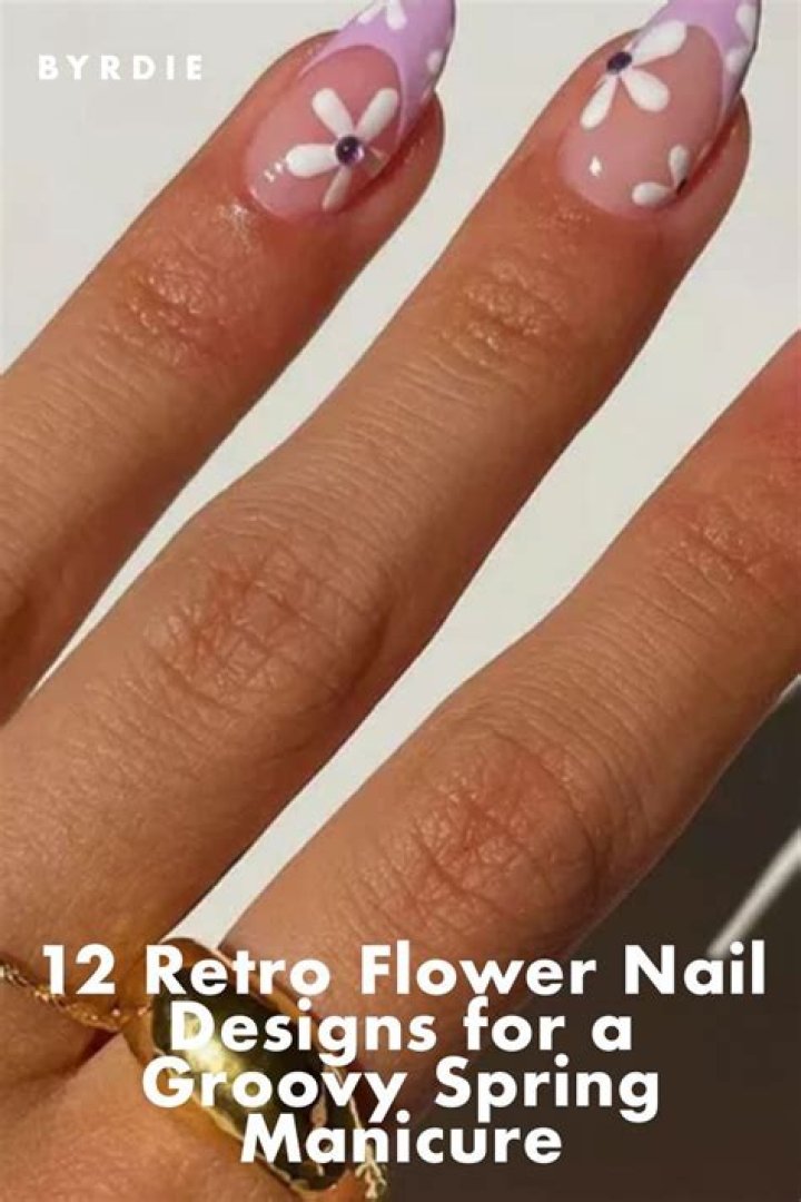 12 Retro Flower Nail Designs for a Groovy Spring Manicure