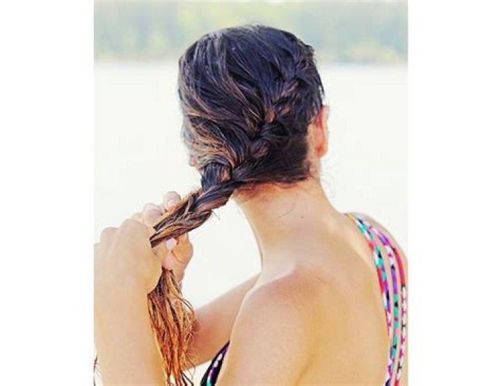 22 Easy, Breezy Beach Hairstyles for Your Next Getaway