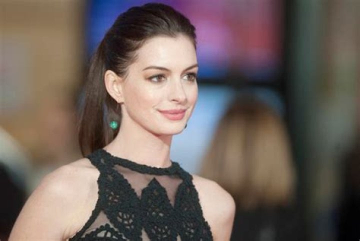 Anne Hathaway’s Net Worth - KahawaTungu