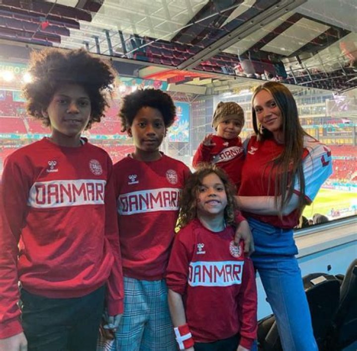 Anne Laure Louis Bio: Braithwaite Wife