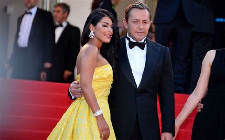 Ayem Nour (Ex-compagne de Vincent Miclet) wikipédia, biographie, épouse, origine, mari, nouveau compagnon, taille, enfant et plus