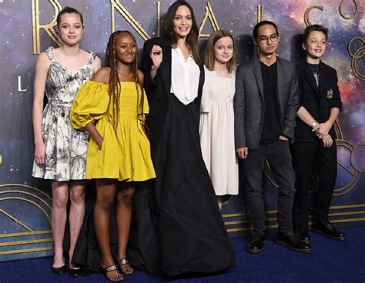 Brad Pitt is FURIOUS with Angelina Jolie for RISKING!!! their KIDS with COVID Outbreak