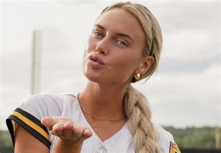 Brylie St. Clair enjoyed her fishing day in a pink bikini and said, “good day on the water”