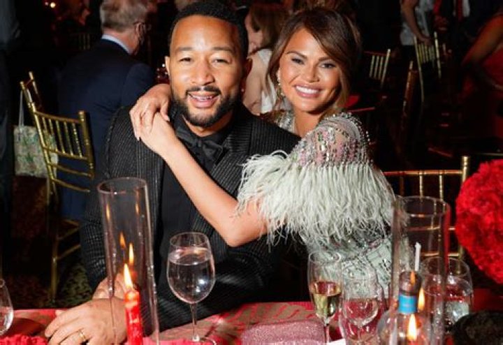 Chrissy Teigen Net Worth - KahawaTungu