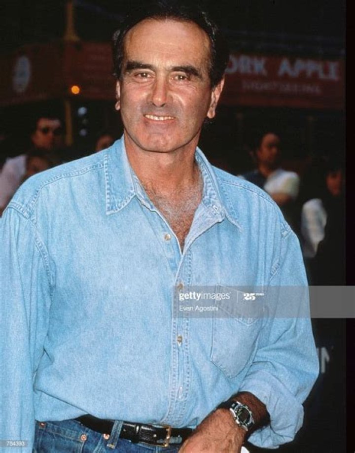 Dan Hedaya Biography - Wife, Net Worth, Family, Surgery