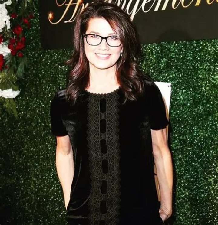 Daphne Zuniga Husband, Family, Ethnicity, Net Worth