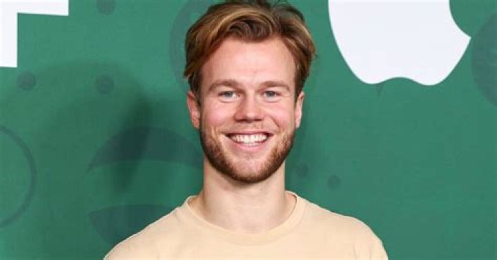 David Elsendoorn Wife, Wikipedia, Partner, Shirtless, Married, Girlfriend, Wiki