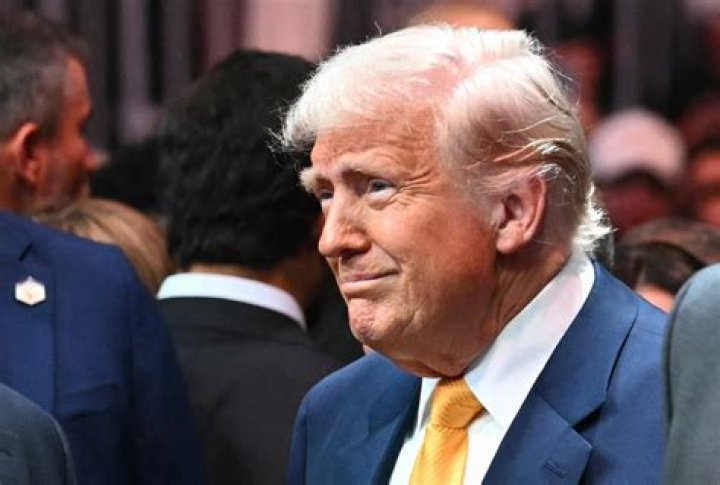 Donald Trump Embarrassed 'Playboy' + Brad Pitt Don't Impress Shania Twain