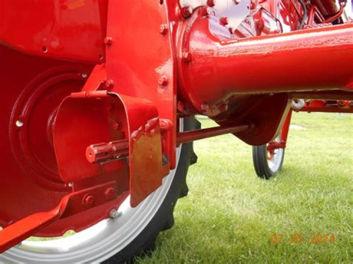 Farmall 340 Price, Specs, Review, Attachments 2022