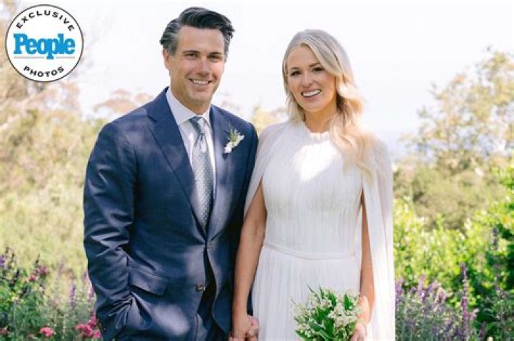 Fox News' Leland Vittert Married At Age 36? Gay Talks & Parents Details