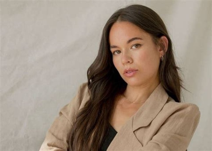 Genevieve Kang Biography, Age, Wiki, Height, Weight, Boyfriend, Family & More