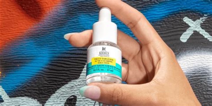 I Tried Kiehl’s Viral "Liquid Pimple Patch" on My Hormonal Breakout