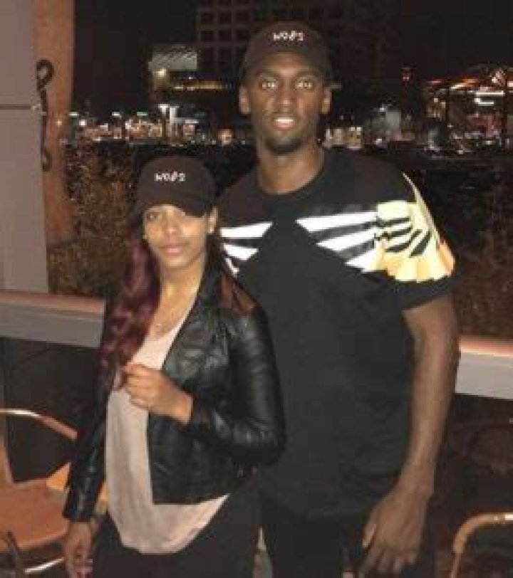 Is Bobby Portis still dating Kanesha? His Parents, Family, Salary, Jersey