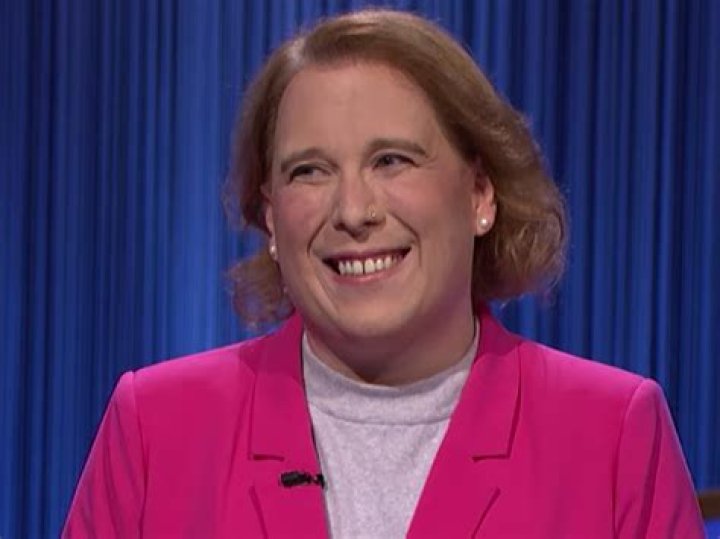 Is Hannah on Jeopardy Married, Is Hannah on Jeopardy Trans