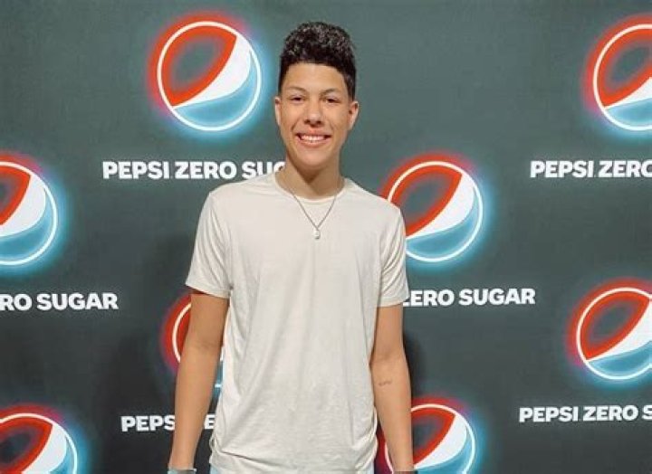 Jackson Mahomes Biography, Age, Wiki, Height, Weight, Girlfriend, Family & More