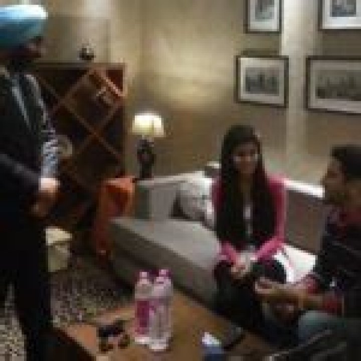 Jasmin Bajwa (Actress) Age, Family, Boyfriend, Biography & More » StarsUnfolded