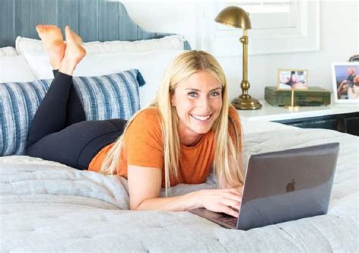 Jasmine Roth Biography, Age, Wiki, Height, Weight, Boyfriend, Family & More