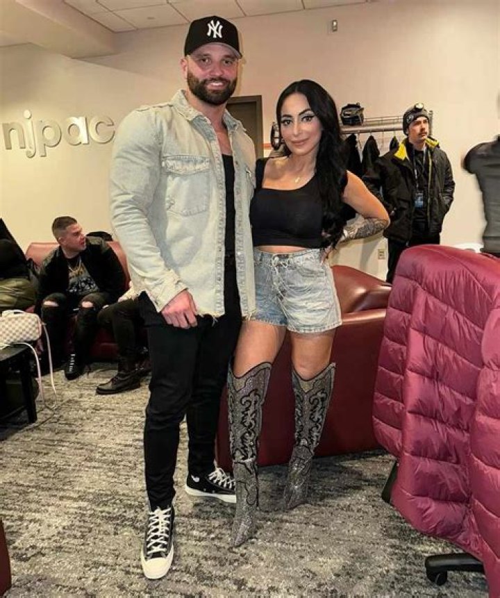 Jersey Shore's Angelina Pivarnick Claps Back After Butt Injections