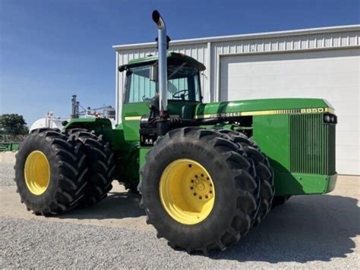 John Deere 8850 Horsepower, Price, Specs, Review 2022