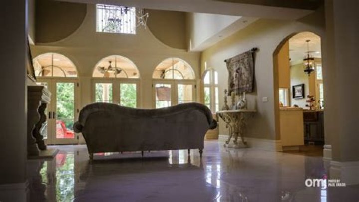 Kathy Wakile, With Splendid Net Worth, Moves to New House With Husband: Accomplished Big Project