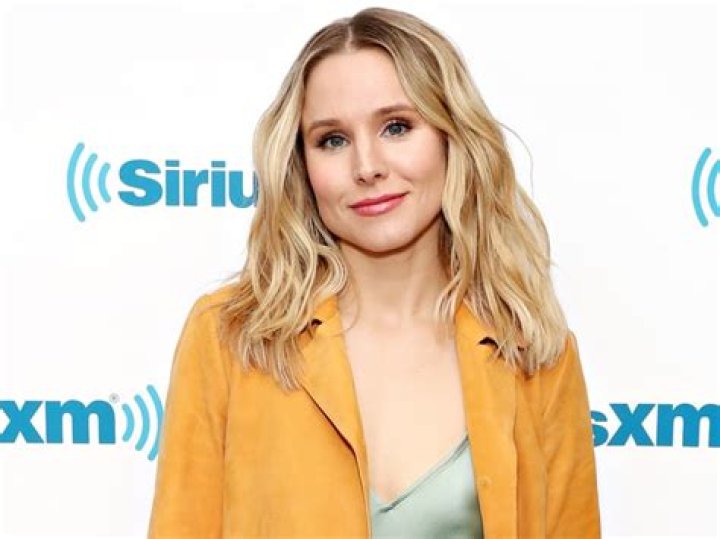 Kristen Bell Biography, Age, Wiki, Height, Weight, Boyfriend, Family & More