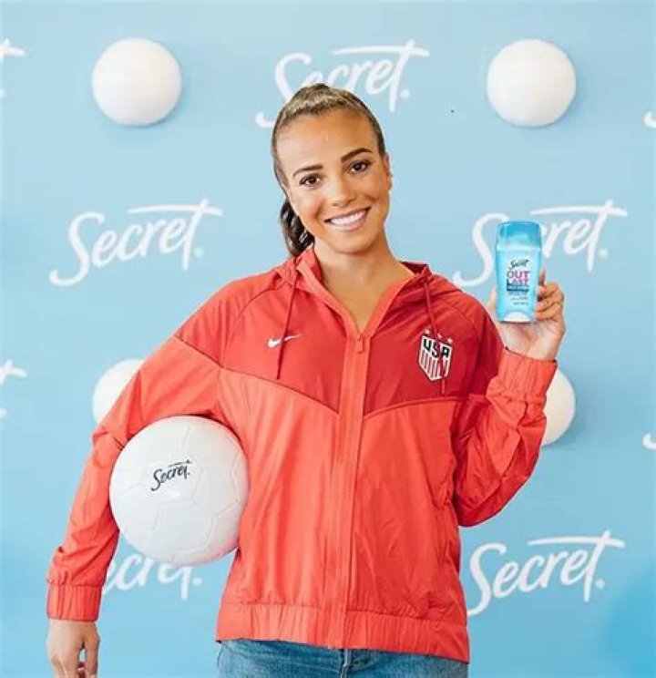 Mallory Pugh Net Worth, Parents, Boyfriend