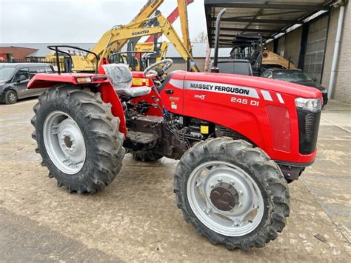 Massey Ferguson 245 DI Tractor Specifications Price Mileage 2022
