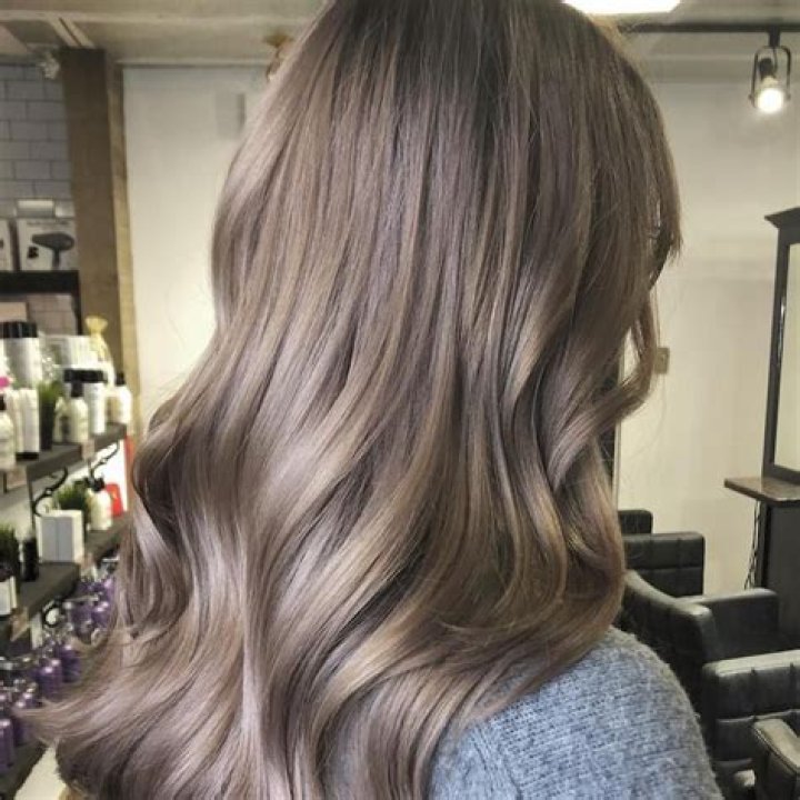 "Mushroom Blonde" Is The New Platinum Blonde, According to Pinterest