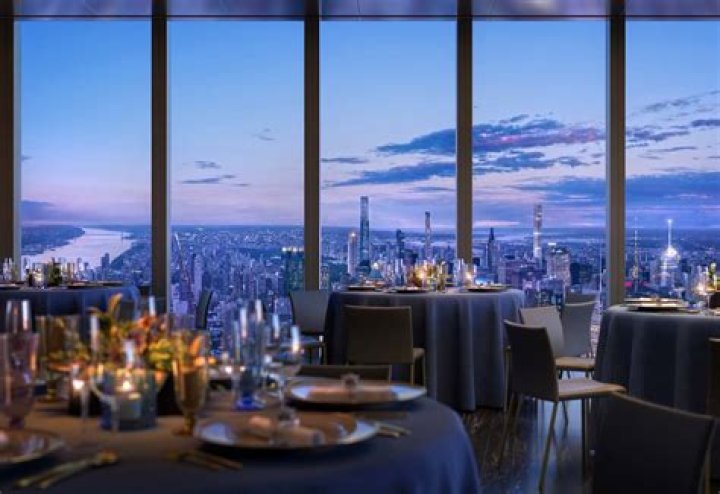 New Year’s Eve: The Best NYC Restaurants to Celebrate 2022