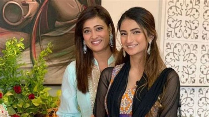 Palak Tiwari (Shweta Tiwari's Daughter) Height, Age, Boyfriend, Family, Biography & More » StarsUnfolded