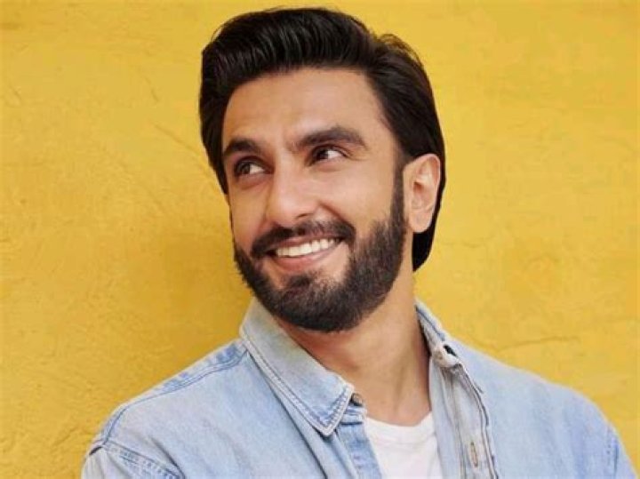 Ranveer Singh Wikipédia, biographie, épouse, origine, femme, nouveau compagnon, taille, enfant et plus