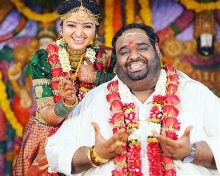 Ravindar Chandrasekaran Height, Age, Girlfriend, Wife, Family, Biography & More » StarsUnfolded