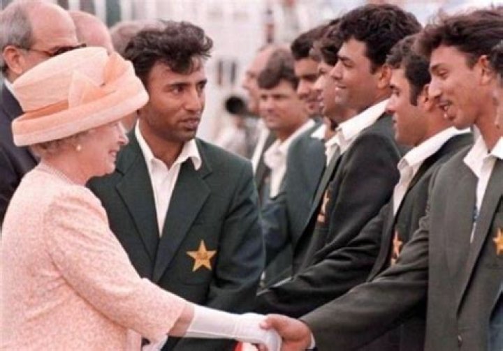Saeed Anwar Height, Age, Wife, Children, Family, Biography & More » StarsUnfolded
