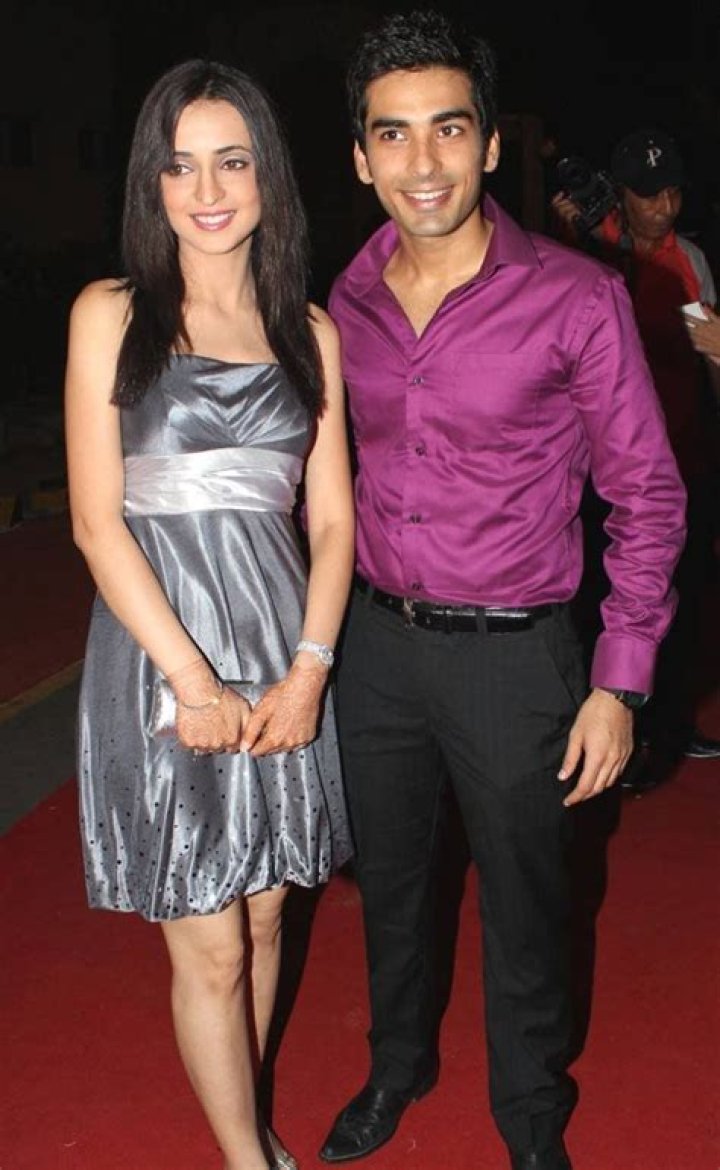 Sanaya Irani Height, Weight, Age, Husband, Affairs & More » StarsUnfolded