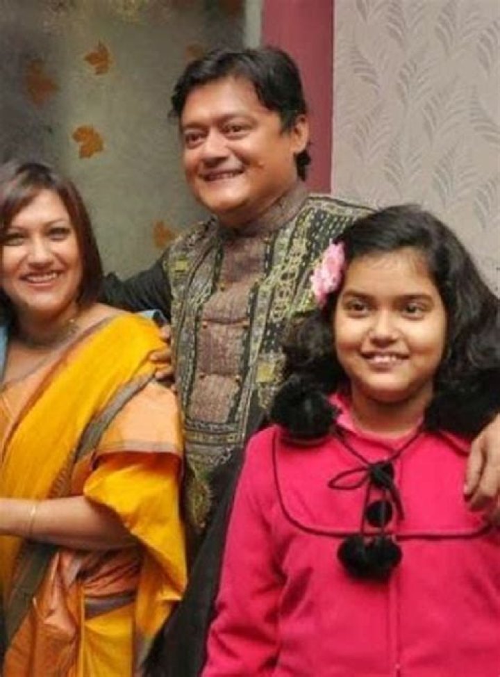 Saswata Chatterjee Age, Wife, Children, Family, Biography & More » StarsUnfolded