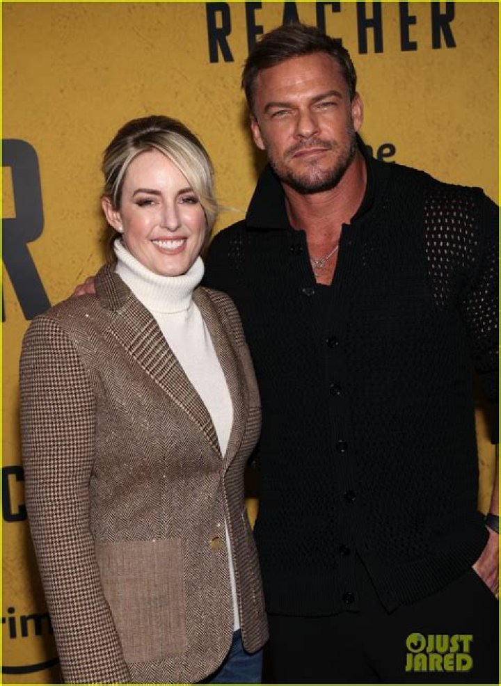 Serinda Swan's Romantic Life with Possible Boyfriend