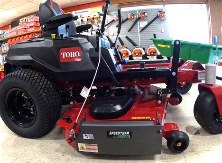 Toro LX425 Price, Specs, Weight, Review, Attachments 2022