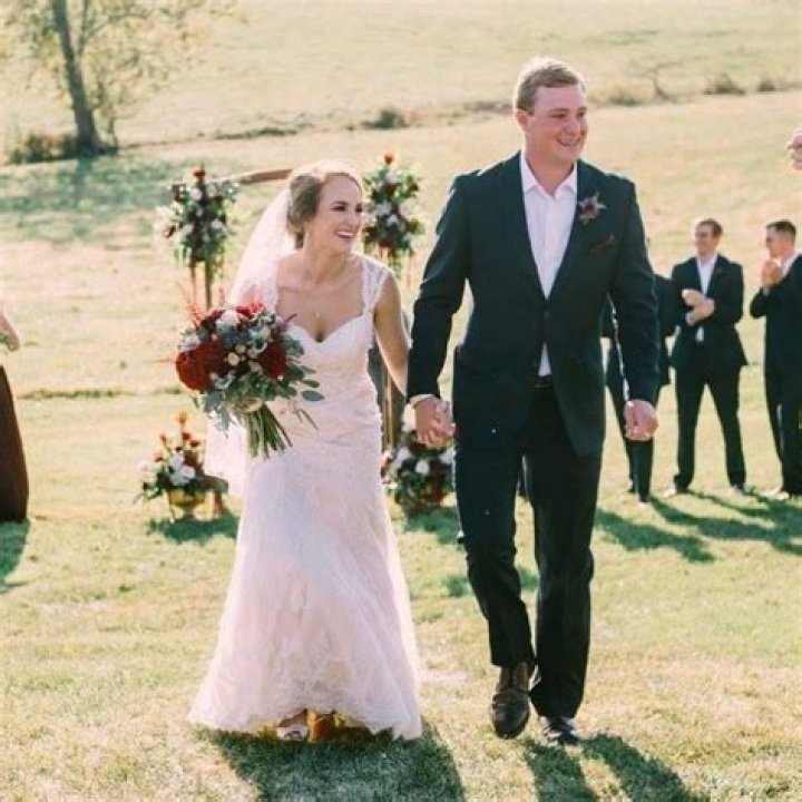 Who is Ella Mantiply, Wife of Joe Mantiply? His Relationship, Parents, Salary, Net Worth, Jersey