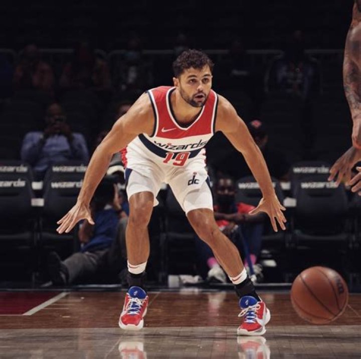 Who is Janae Togni, Wife of Raul Neto? His Parents, Family, Salary, Jersey