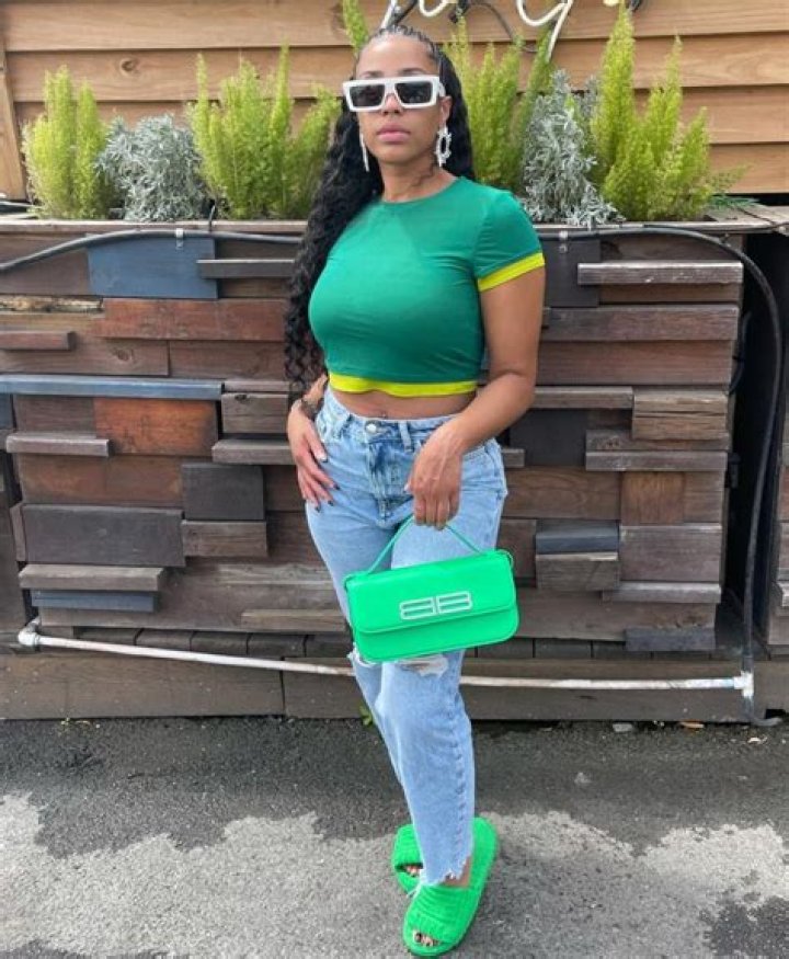 Who is Toyonnie Smith, Girlfriend of Devin Singletary? His Parents, Family, Salary, and Jersey